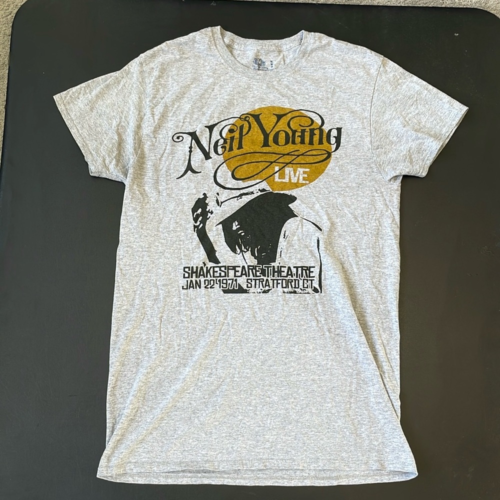 EC Grey Fruit of the Loom - Neil Young Live T-Shirt - Size Medium